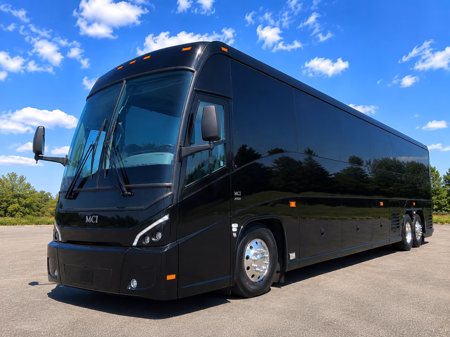 choosing the right bus size for your birmingham wedding guest list